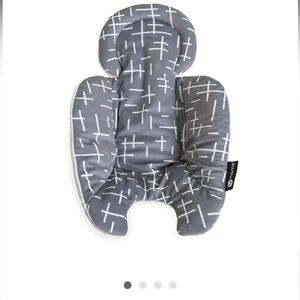 MamaRoo Newborn Insert